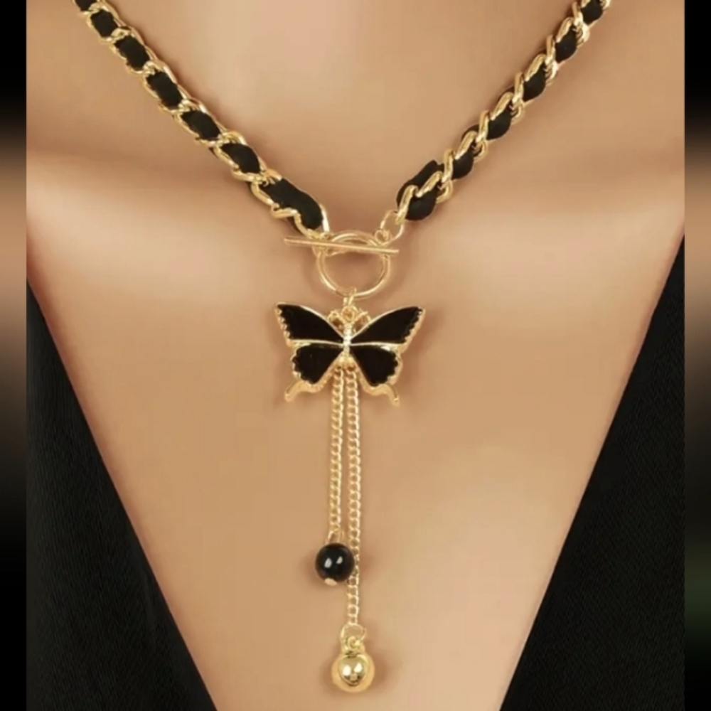 GOLD BUTTERFLY CHOKER NECKLACE 18-IN TOGGLE CLOSURE ENAMEL BUTTERFLY